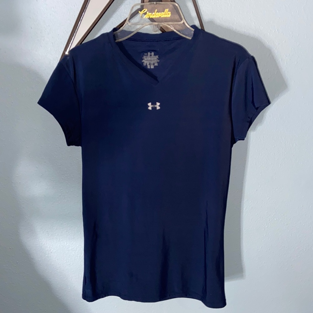 Women's fitted HeatGear® Compression Short Sleeve V-Neck